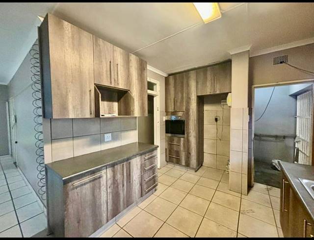 3 BEDROOM HOUSE FOR SALE IN VANDERBIJLPARK SW 5